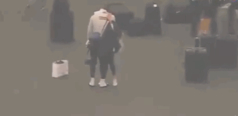 詹姆斯泪如泉涌