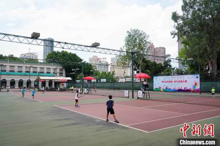 市民介入广州市第十六届体育节。　广州市体育局 摄