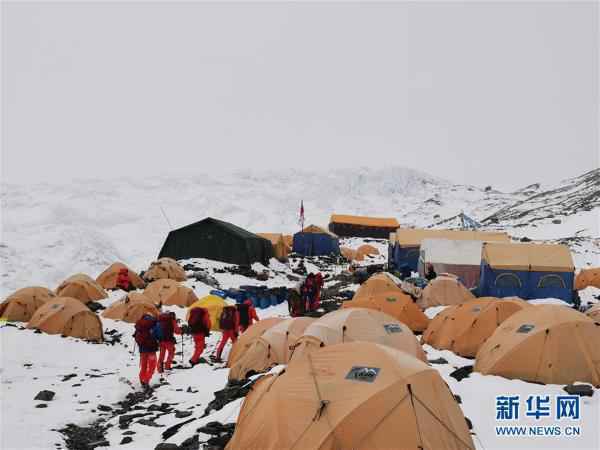 （2020珠峰高程丈量·图文互动）（1）2020珠峰高程丈量爬山队抵达海拔6500米的前进营地