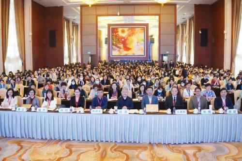 聚焦“早产儿” 第一届早产大会在蓉乐成召开！