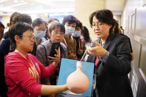 聚焦“早产儿” 第一届早产大会在蓉乐成召开！