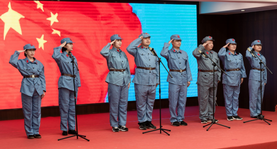 中国人寿天津市分公司乐成举行“唱芳华之歌 迎建党百年”职工文艺汇