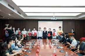 存眷消防 国寿同行 联袂共建社区优美故里