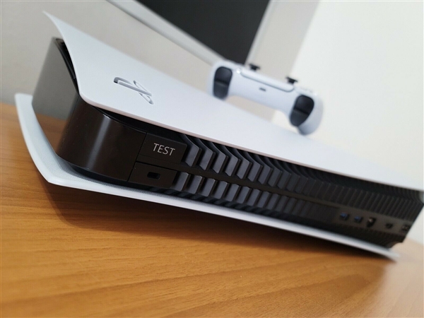 PS5开拓机上架eBay 几乎落入暴徒之手