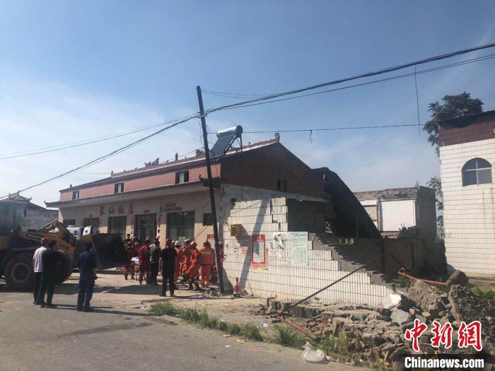 图为变乱现场。　李庭耀 摄