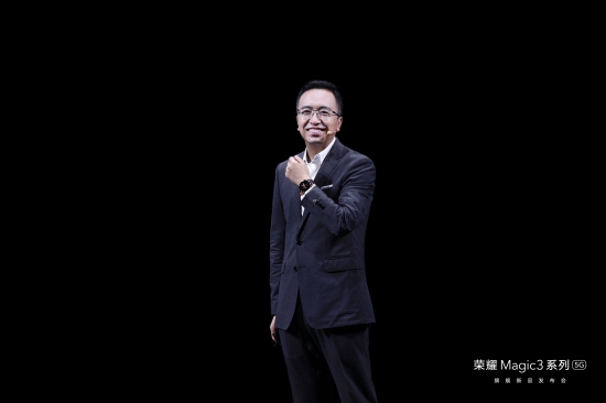 全新荣耀手表GS 3正式宣布，8通道心率AI引擎精准高效打点康健糊口