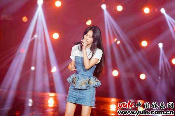 袁娅维助阵《新声请指教》 新声学员完美演绎音乐剧情