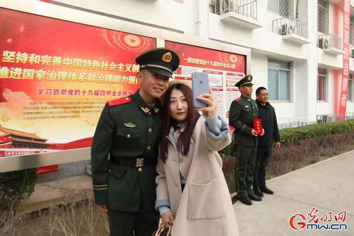 疫情结束后你最想做什么？听听兵哥哥怎么说