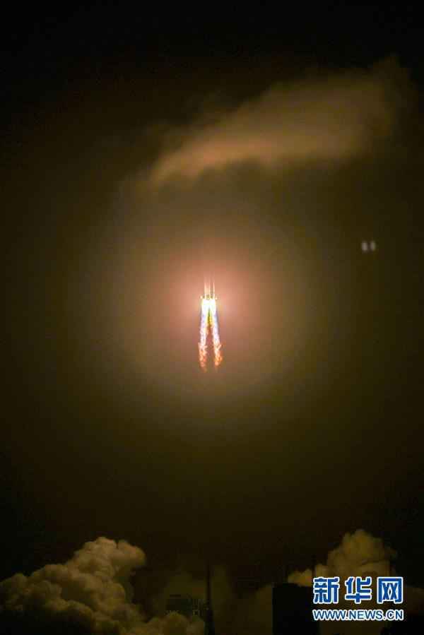 （嫦娥五号探月）（8）嫦娥五号探测器乐成发射