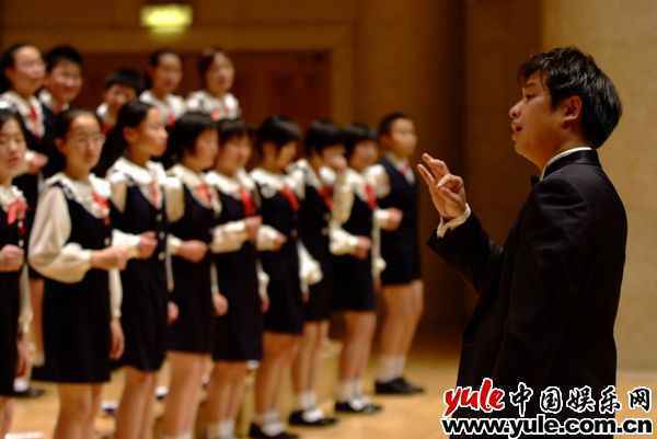 [相约北京]童声合唱献礼建党100周年 经典红歌带你重温儿时影象