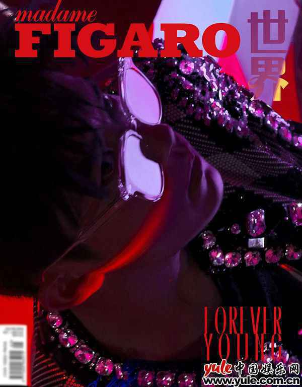 易烊千玺《Madame 易烊千玺登费加罗封面 男女刊主流杂志全满贯第一人