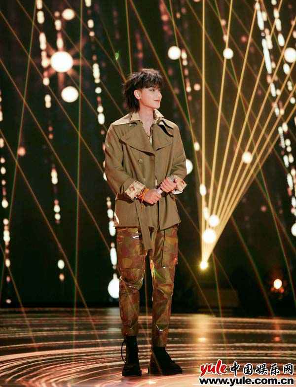 《上线吧华彩少年》黄子韬大秀武术实力 助力国风文化弘扬武术精力