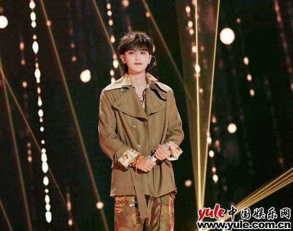 《上线吧华彩少年》黄子韬大秀武术实力 助力国风文化弘扬武术精力