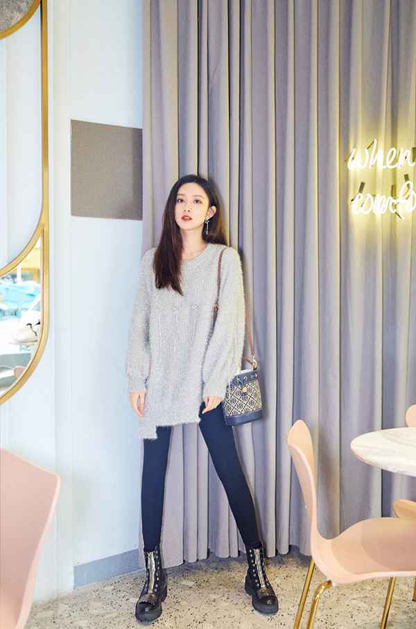 孟子义闪耀出街晒美图 造型休闲随性尽显利落气质