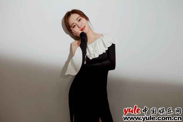 王晓晨最新写真曝光 慵懒随性魅力十足