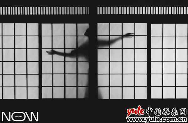 春夏登《嘉人NOW》封面驾驭开衩高腰黑裙展现优越表现力