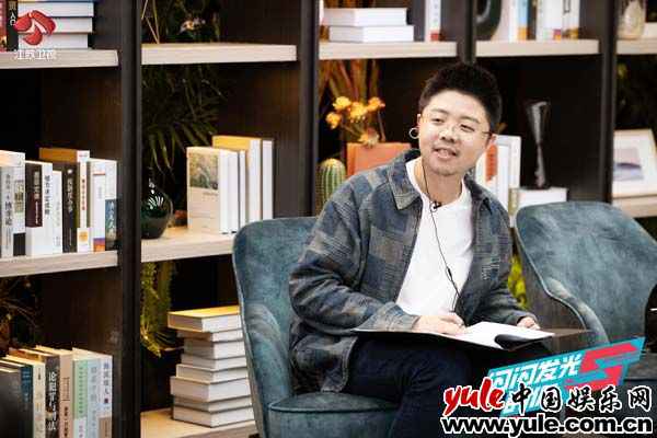 《闪闪发光的你》呼兰回归“老本行” 筹备好迎接金融段子了吗？