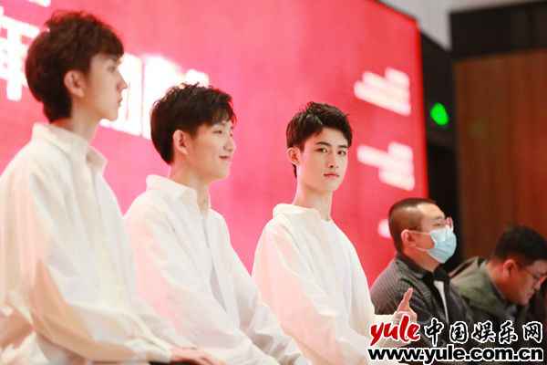 4 风华少年团助力“庆百年,诵经典”勾当