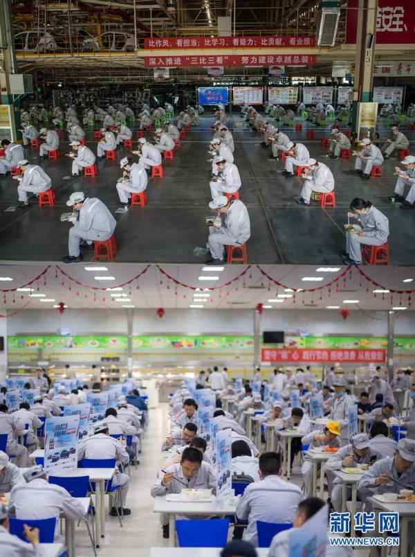 今昔比拟：武汉一年间