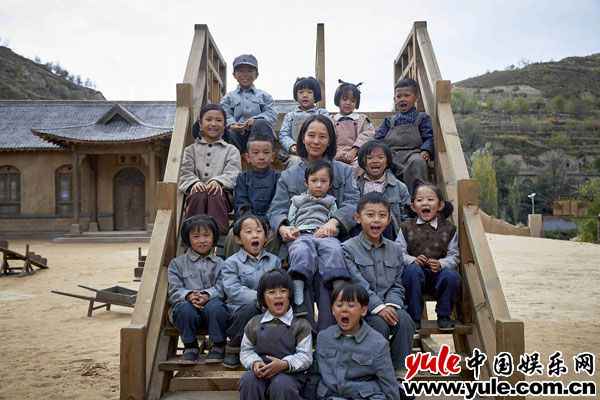 海清新剧《啊摇篮》播出 “丑妈妈”为孩子无私奉献