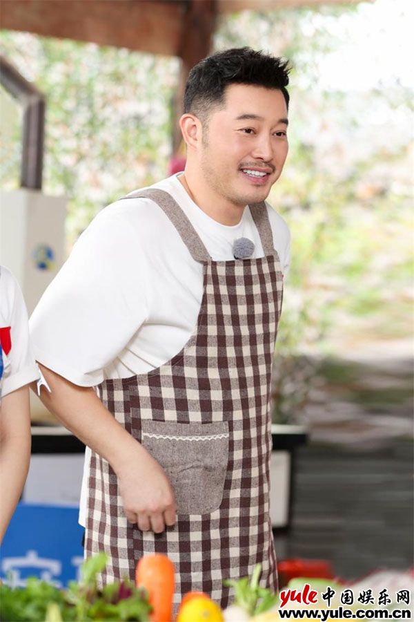 《飞跃吧9》收获收视八连冠,跑男团在绿水青山间感觉瑰丽村子