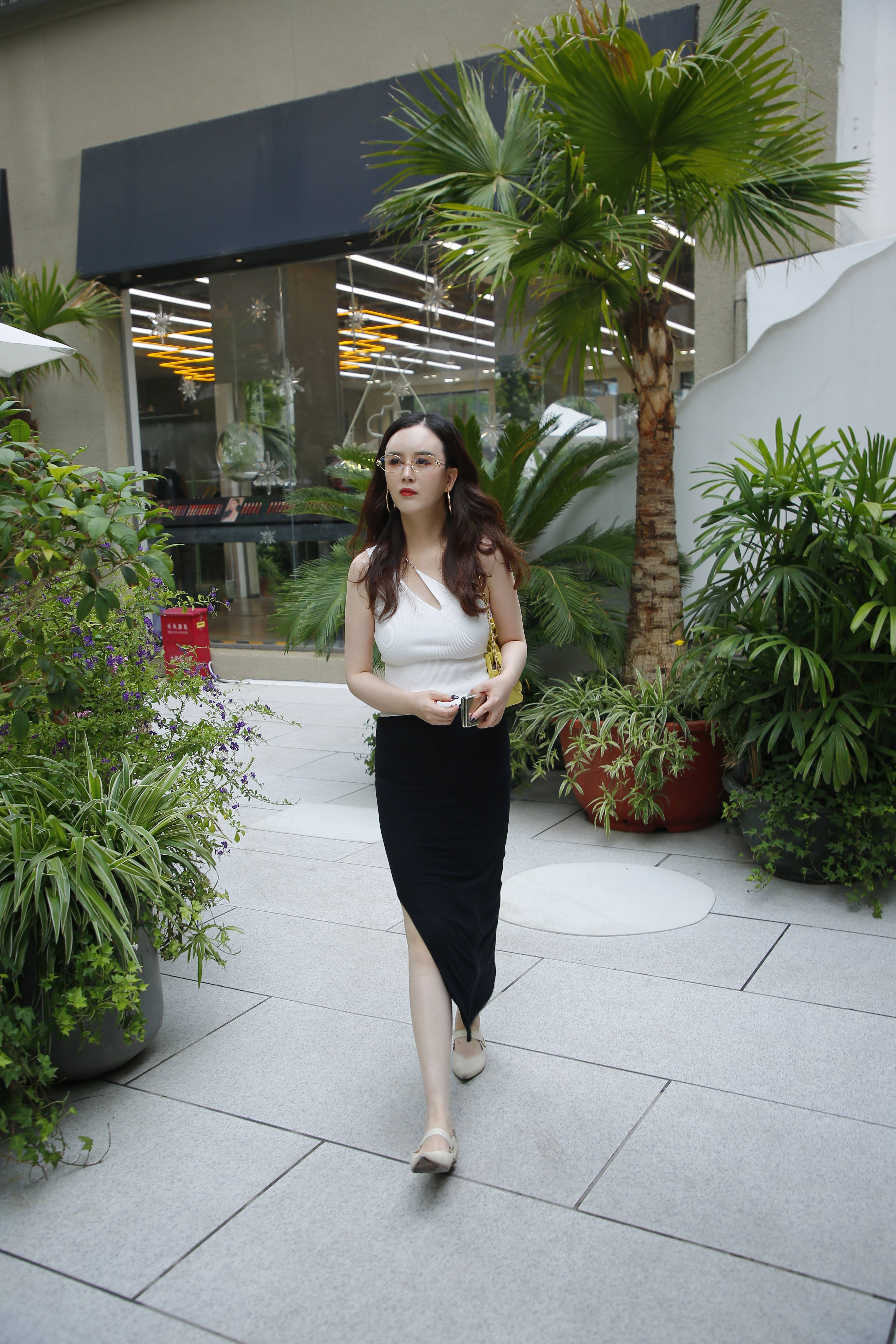 暖阳璀璨 刘竞导演精美出行清柔夏日年华