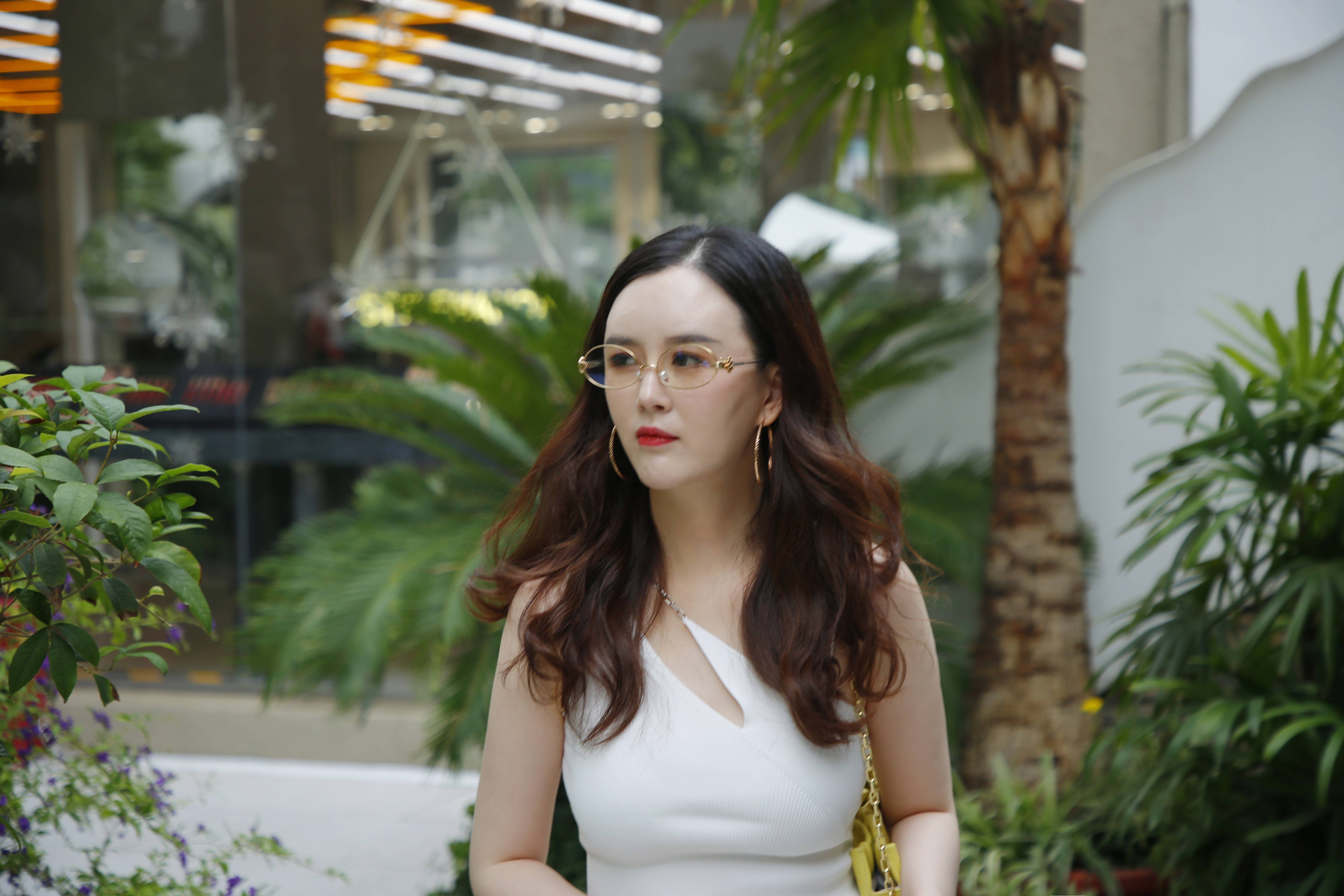 暖阳璀璨 刘竞导演精美出行清柔夏日年华