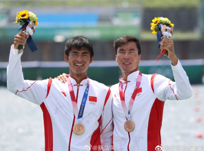 零的打破！张亮刘治宇获中国男人赛艇首枚奥运奖牌