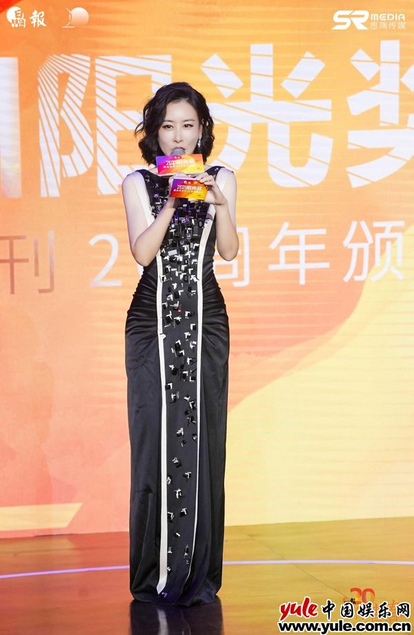 01 多重身份 不被设限! 她 不止是演员毛豪杰!