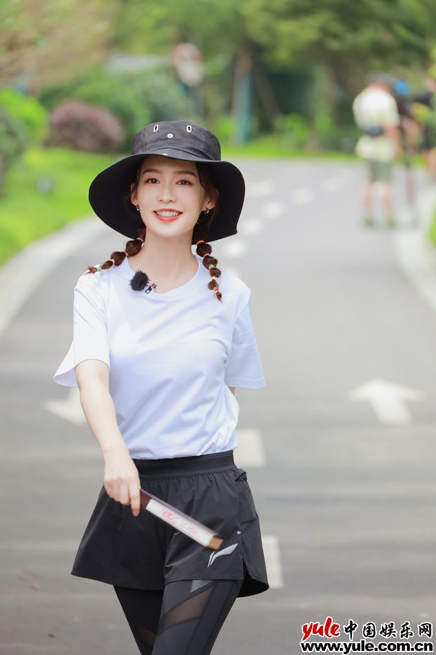 《极限挑战宝藏行》走进鱼米之乡福建霞浦 贾乃亮变身“打鱼本领者”
