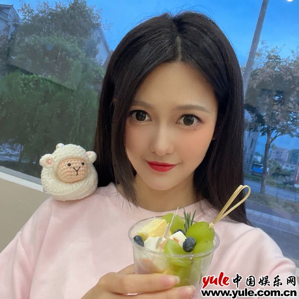 4 陆婷玉初秋写真曝光 带你走进唯美秋日