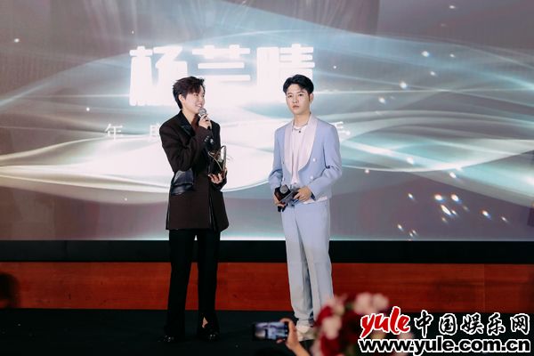 WechatIMG1216 格雷万印象之夜上演 杨千嬅吉娜两大辣妈惊艳表态