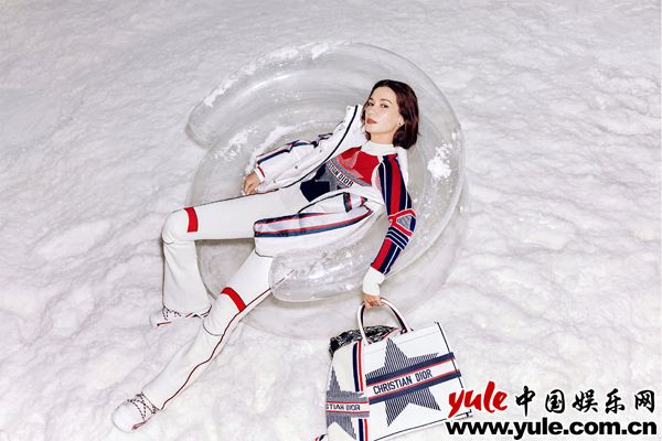 卢靖姗登最新杂志封面 趣味滑雪造型解锁别样时尚
