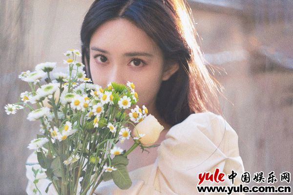 03 孟子义初春明亮少女写真释出 温婉灵动沐浴和煦日光