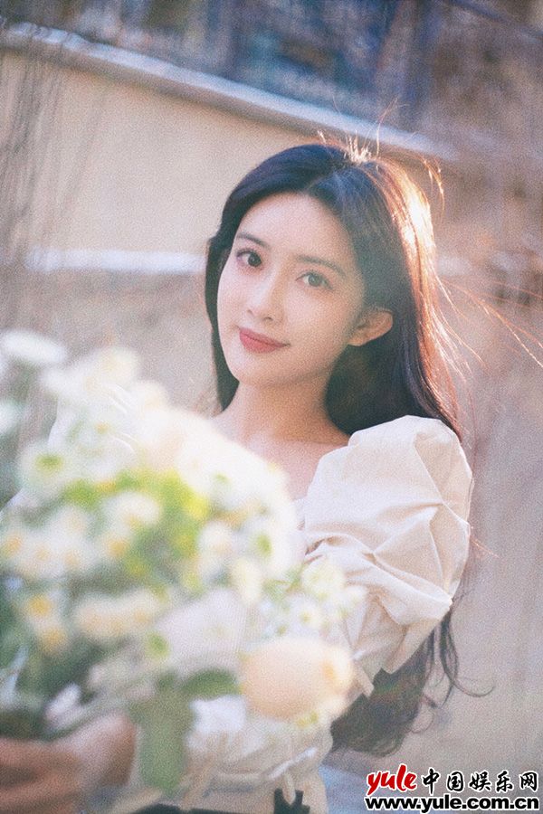 07 孟子义初春明亮少女写真释出 温婉灵动沐浴和煦日光